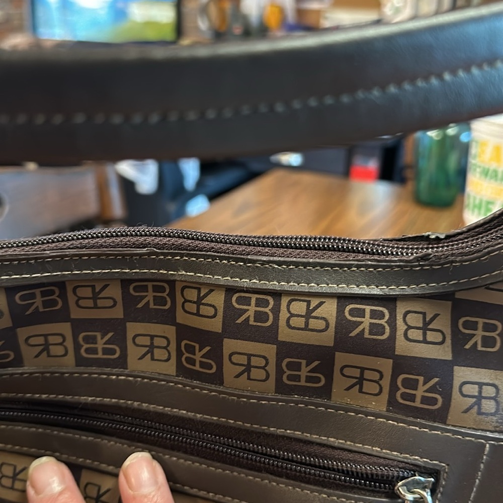 RENATO BALESTRA purse in great used condition - Picture 9 of 16